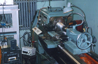 (Photo)CNC Piston Turning Machine(TH2--30)